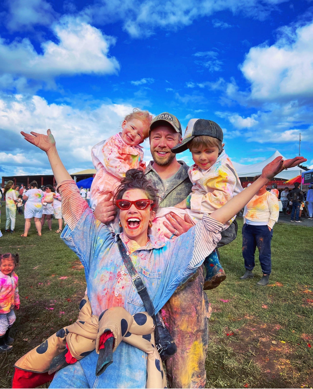 Amelia, Resin Artist - @thanordinary