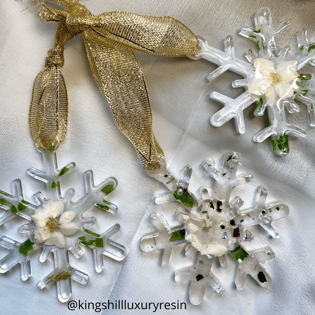 How to Make 3 Easy Christmas Resin Projects